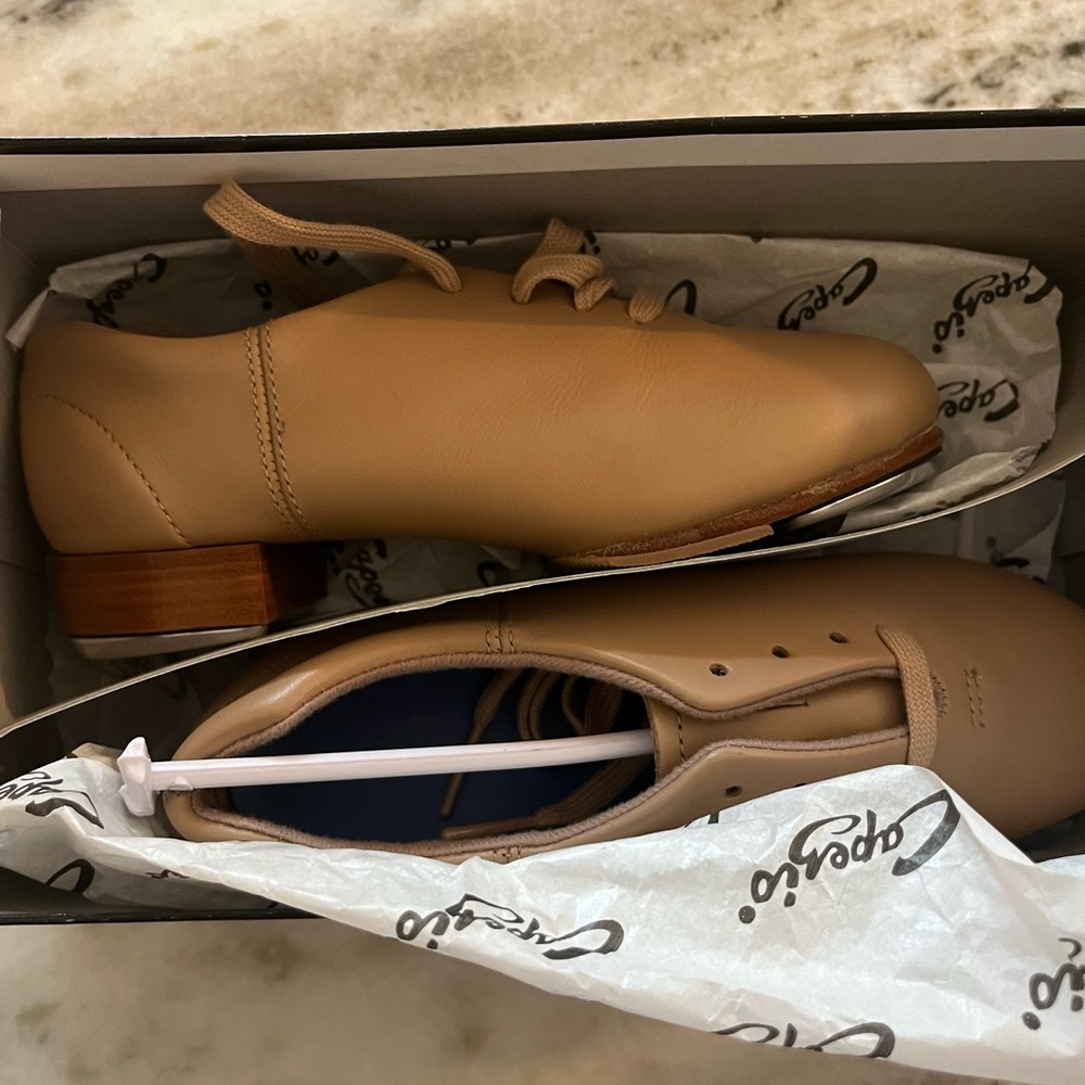 Capezio Tap Flex Beige size 2 kids